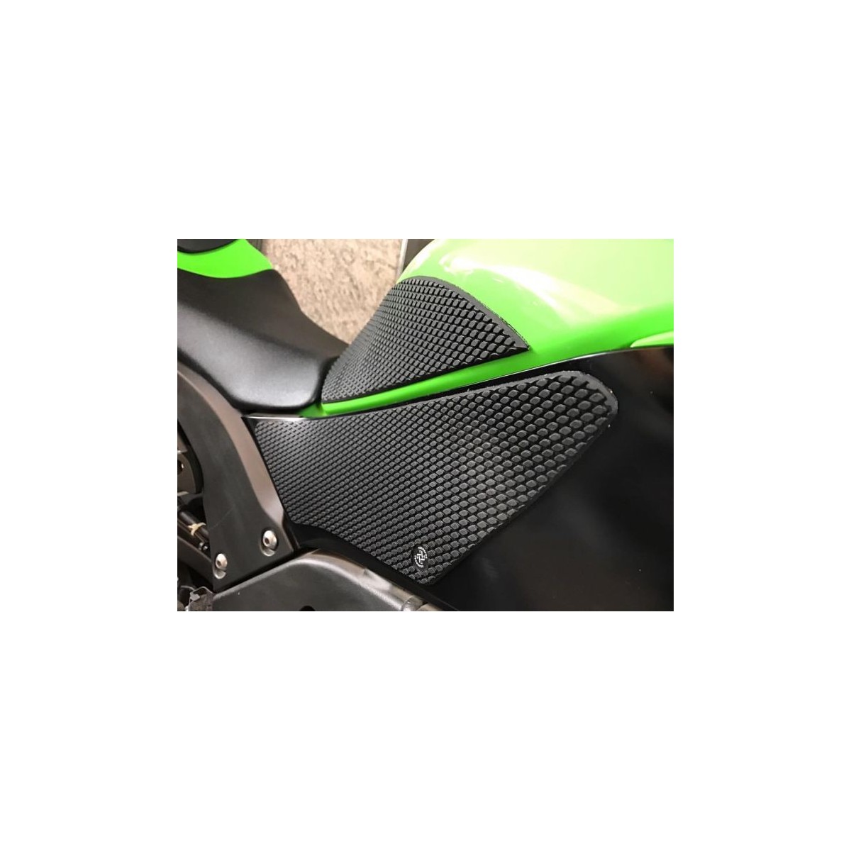 PROTECTOR ADHESIVO TECHSPECT - KAWASAKI ZX10 2016-2021